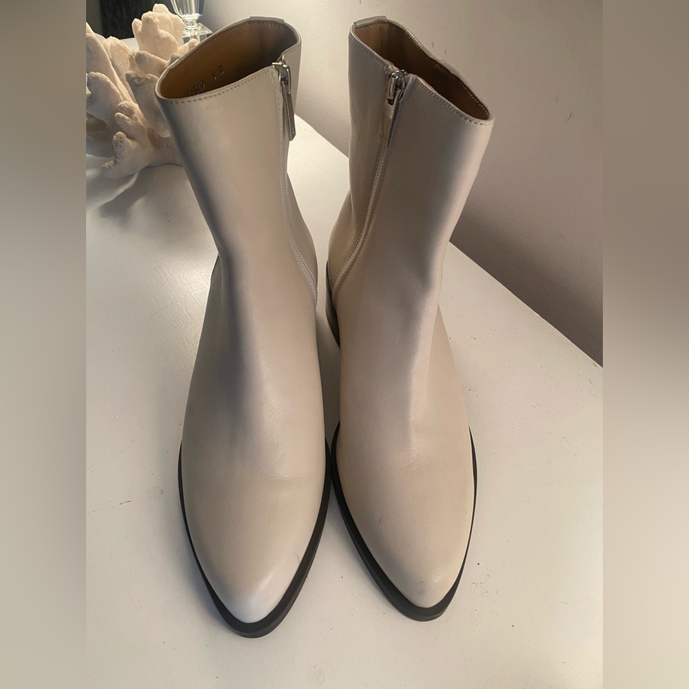 Aquatalia Italian Leather Boots